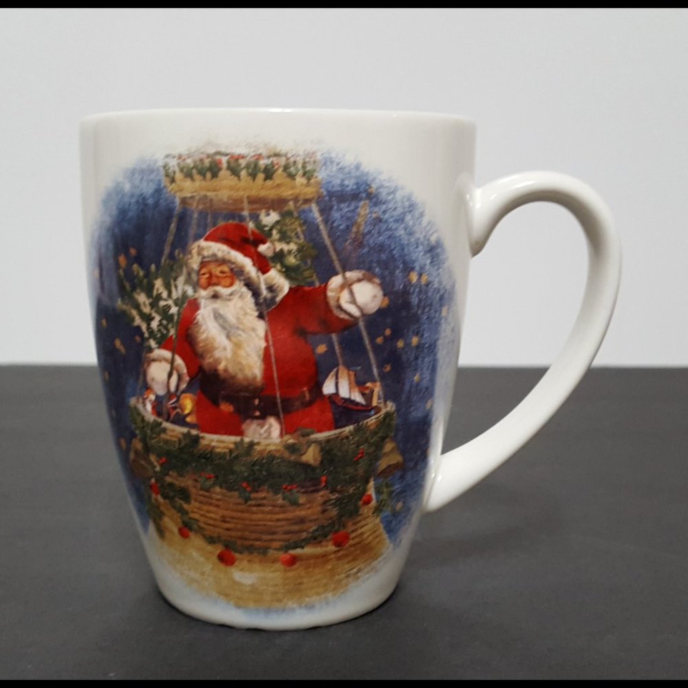 NEW Pottery Barn Nostalgic Santa in Hot Air Balloon Christmas Mug 13.5 OZ